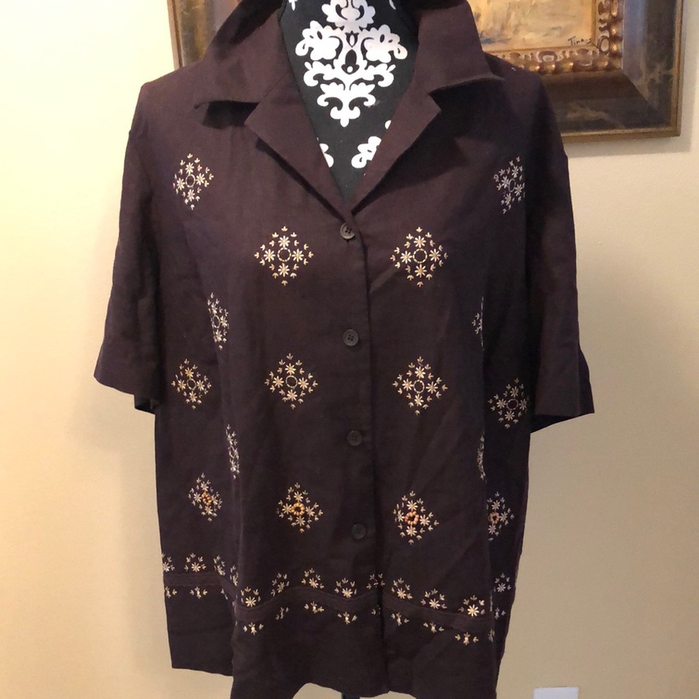JM Collection Collared button-down embroidered linen blend short sleeve top